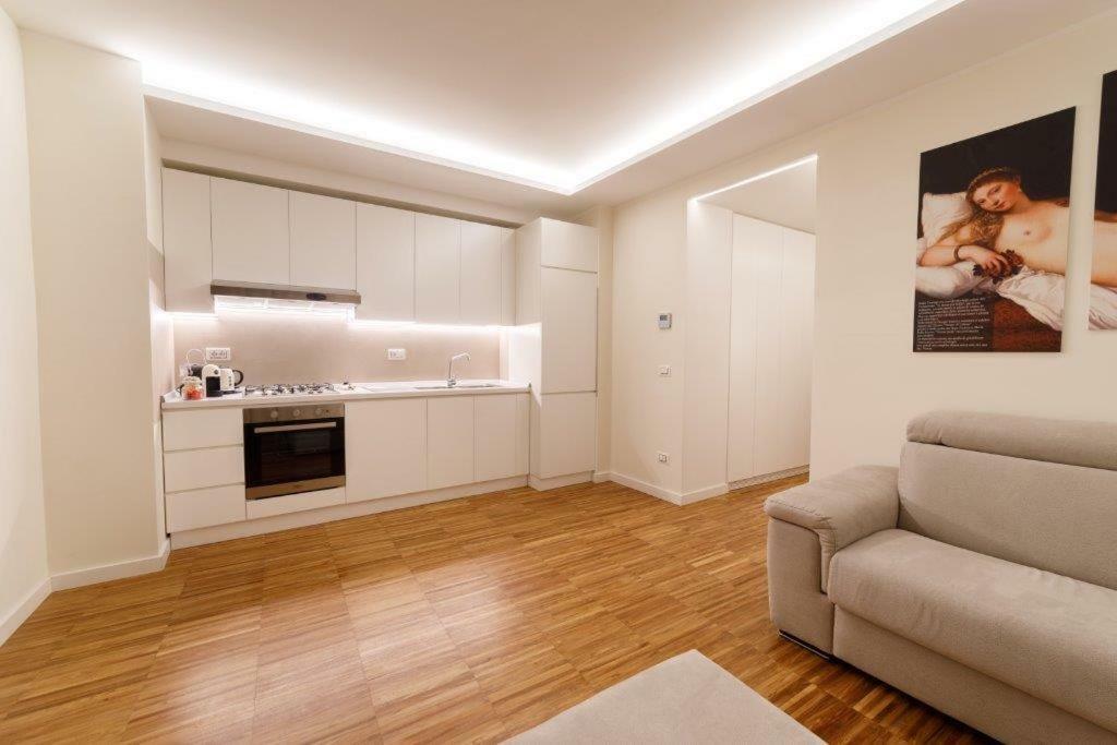 I Vicoli Exclusive Apartments فوندي المظهر الخارجي الصورة