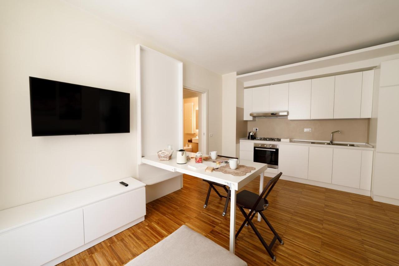 I Vicoli Exclusive Apartments فوندي المظهر الخارجي الصورة