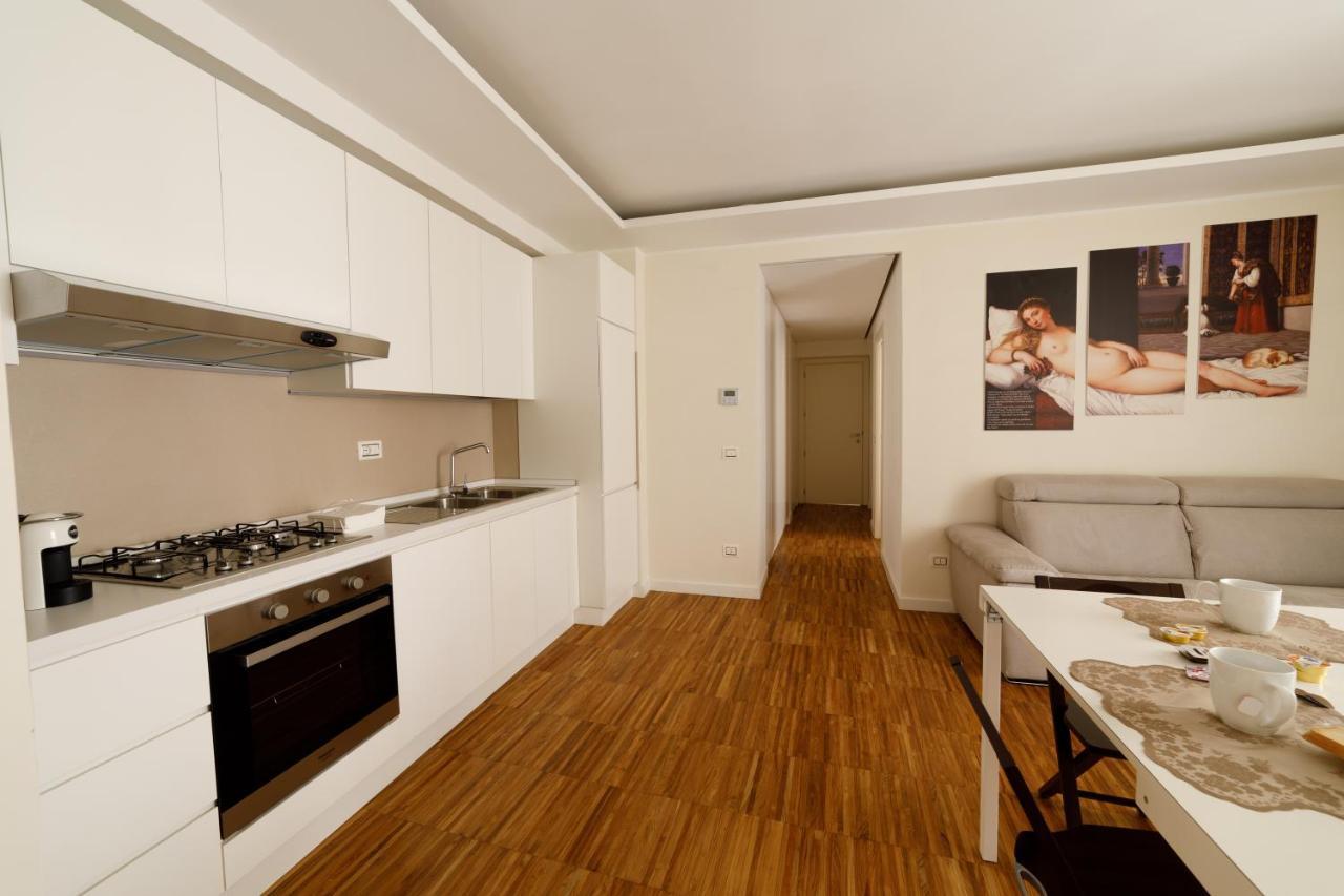 I Vicoli Exclusive Apartments فوندي المظهر الخارجي الصورة