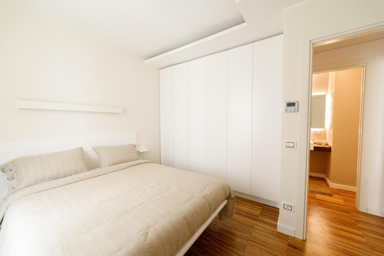 I Vicoli Exclusive Apartments فوندي المظهر الخارجي الصورة